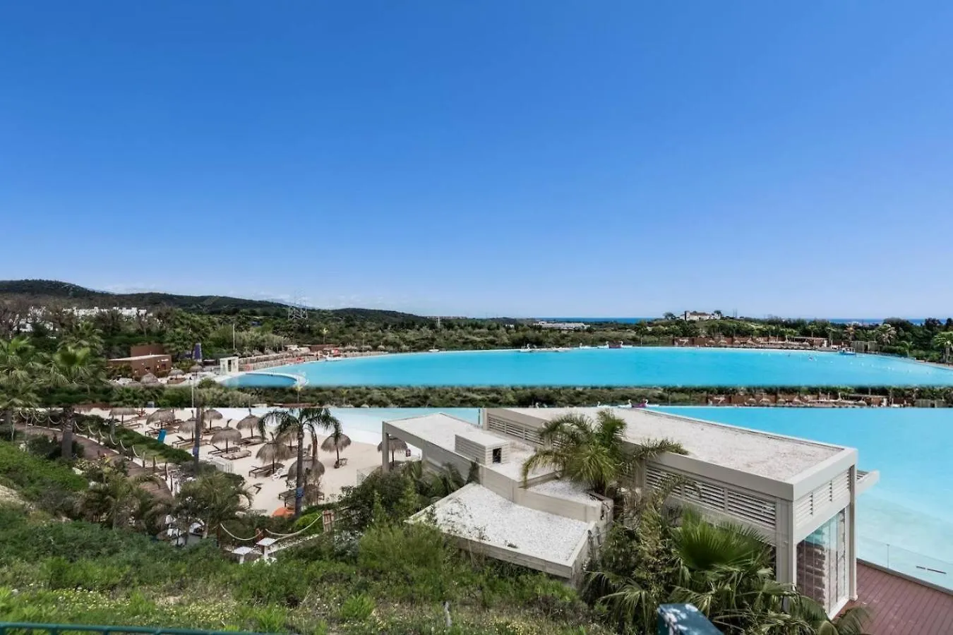 אסטפונה 2Br Sunny Golf Apt. Tuin Met Golfbaan Uitzicht 0*,