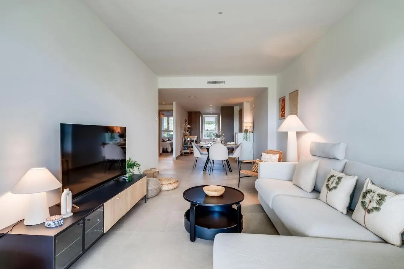 אסטפונה 2Br Sunny Golf Apt. Tuin Met Golfbaan Uitzicht דירה